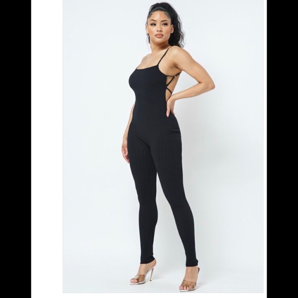 NEW Hera Collection Style # 22499 Black Sleeveless Low Back Knit Rib Jumpsuit M